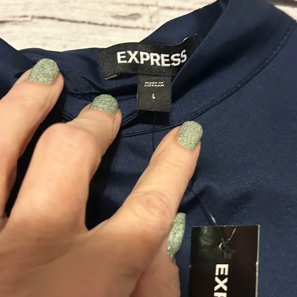 NWT Express Navy Satin Tie Back Blouse Size Large - Picture 4 of 7
